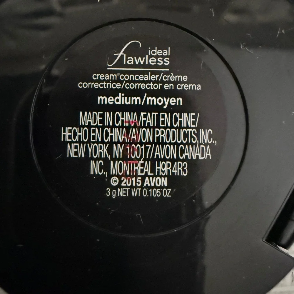 Avon Ideal‎ Flawless Cream Concealer Medium New Makeup Face Corrector